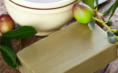 Olivenöl-basierte Seifen für trockene & empfindliche Haut Vorteile, Anwendung & Tipps