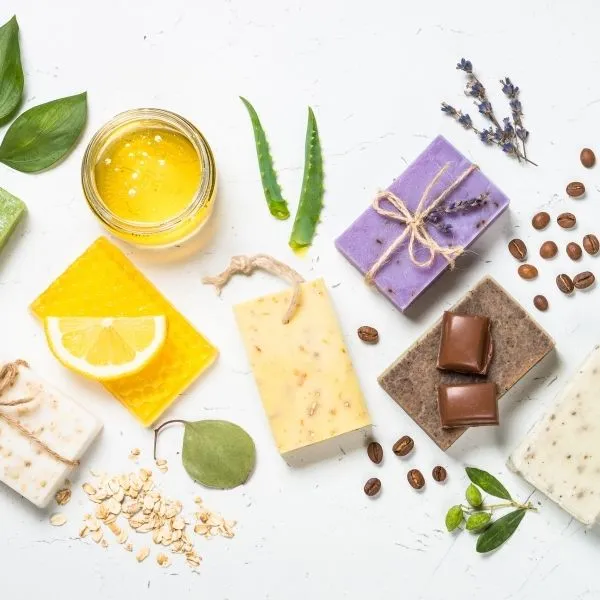 SLS-, Paraben- und synthetikfreie Inhaltsstoffe Defsas Philosophie für reine Formulierungen (1)